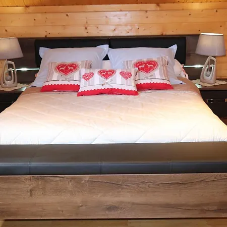 Des Rochires Chalet